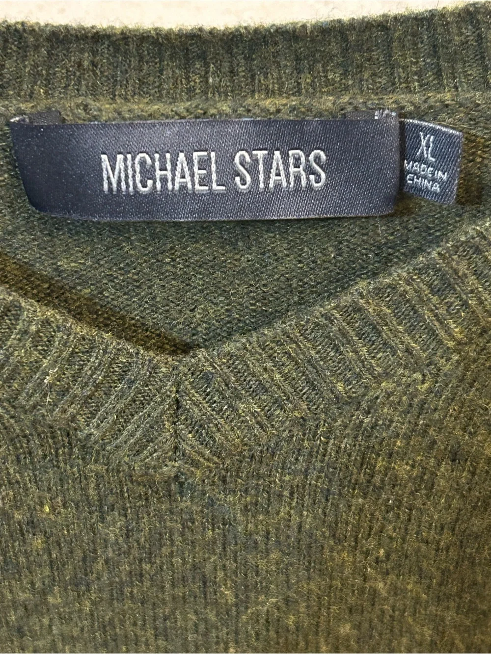 Michael Stars Men’s Olive Green V-Neck Pullover